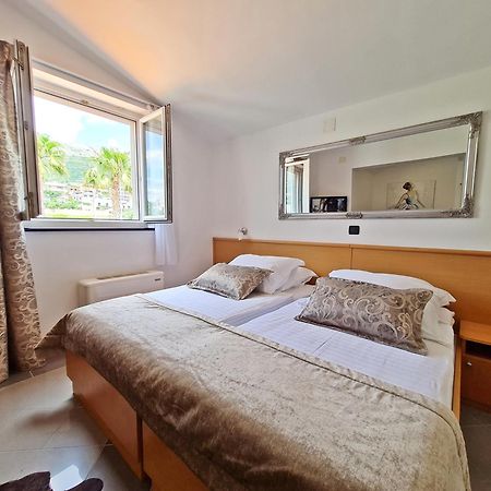 Hotel Sunce Podstrana Rum bild
