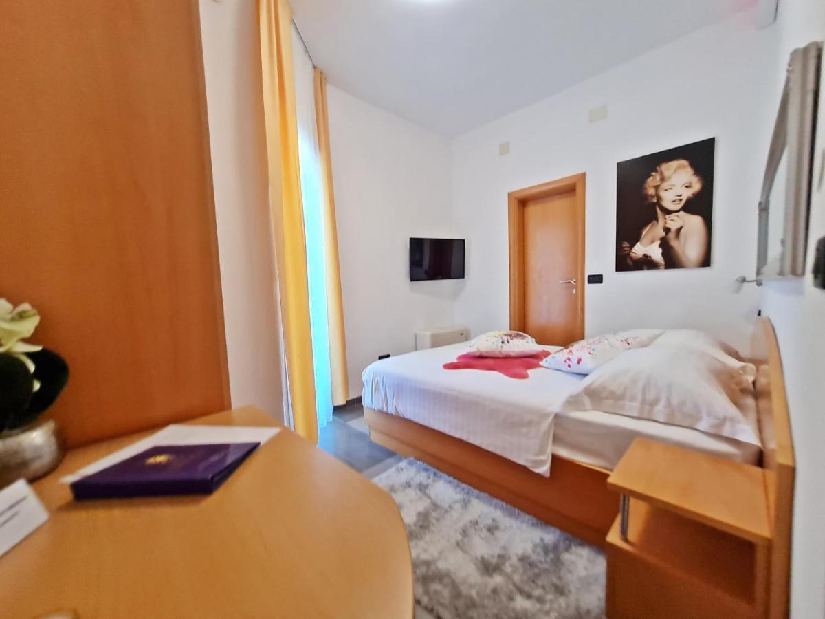 Hotel Sunce Podstrana Exteriör bild