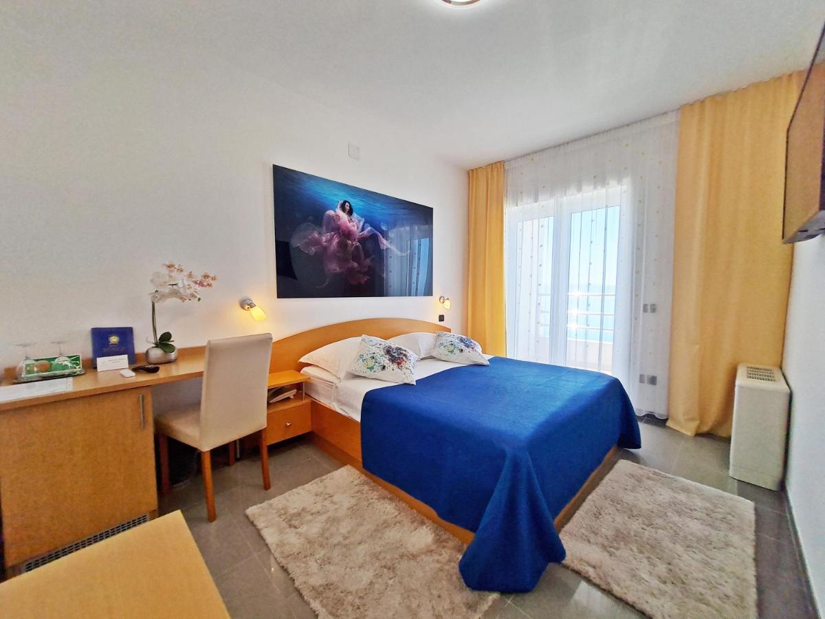 Hotel Sunce Podstrana Exteriör bild