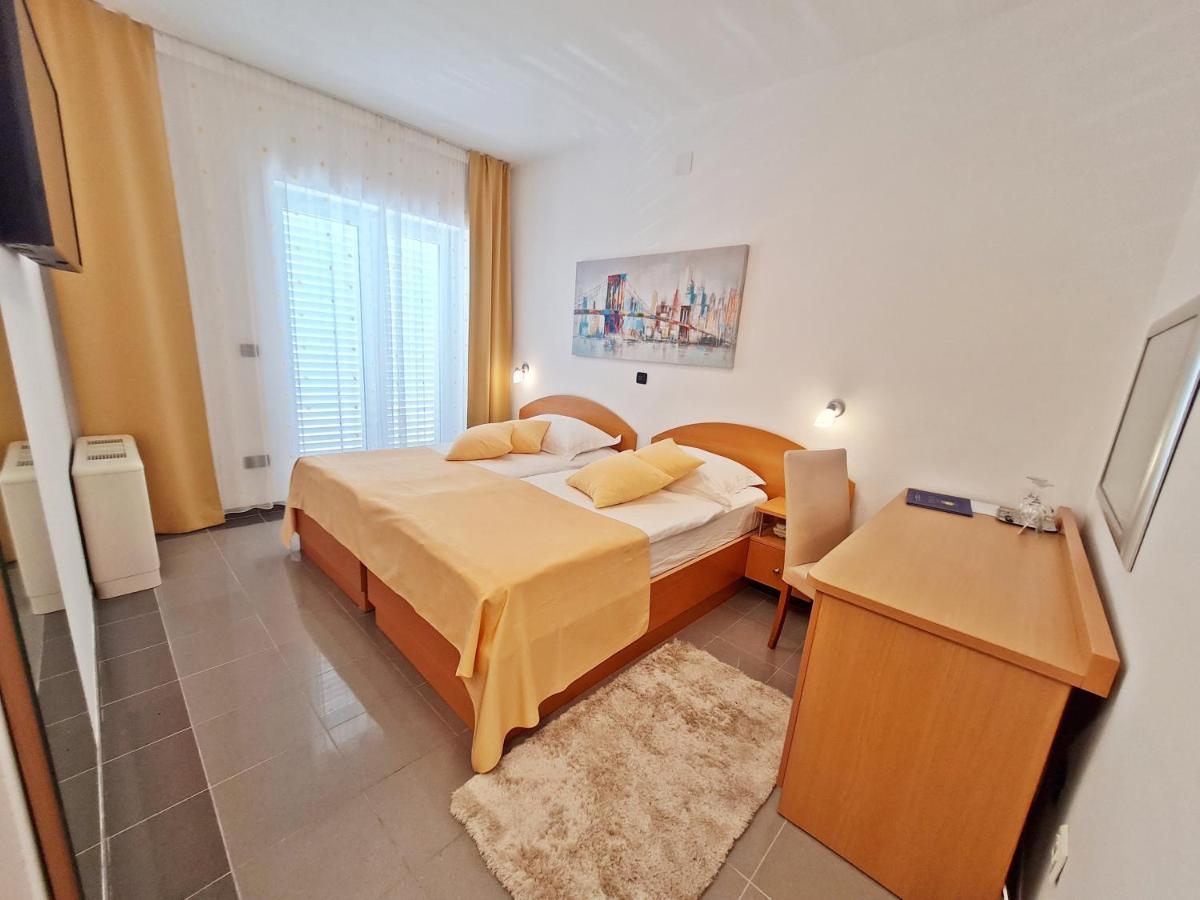 Hotel Sunce Podstrana Exteriör bild