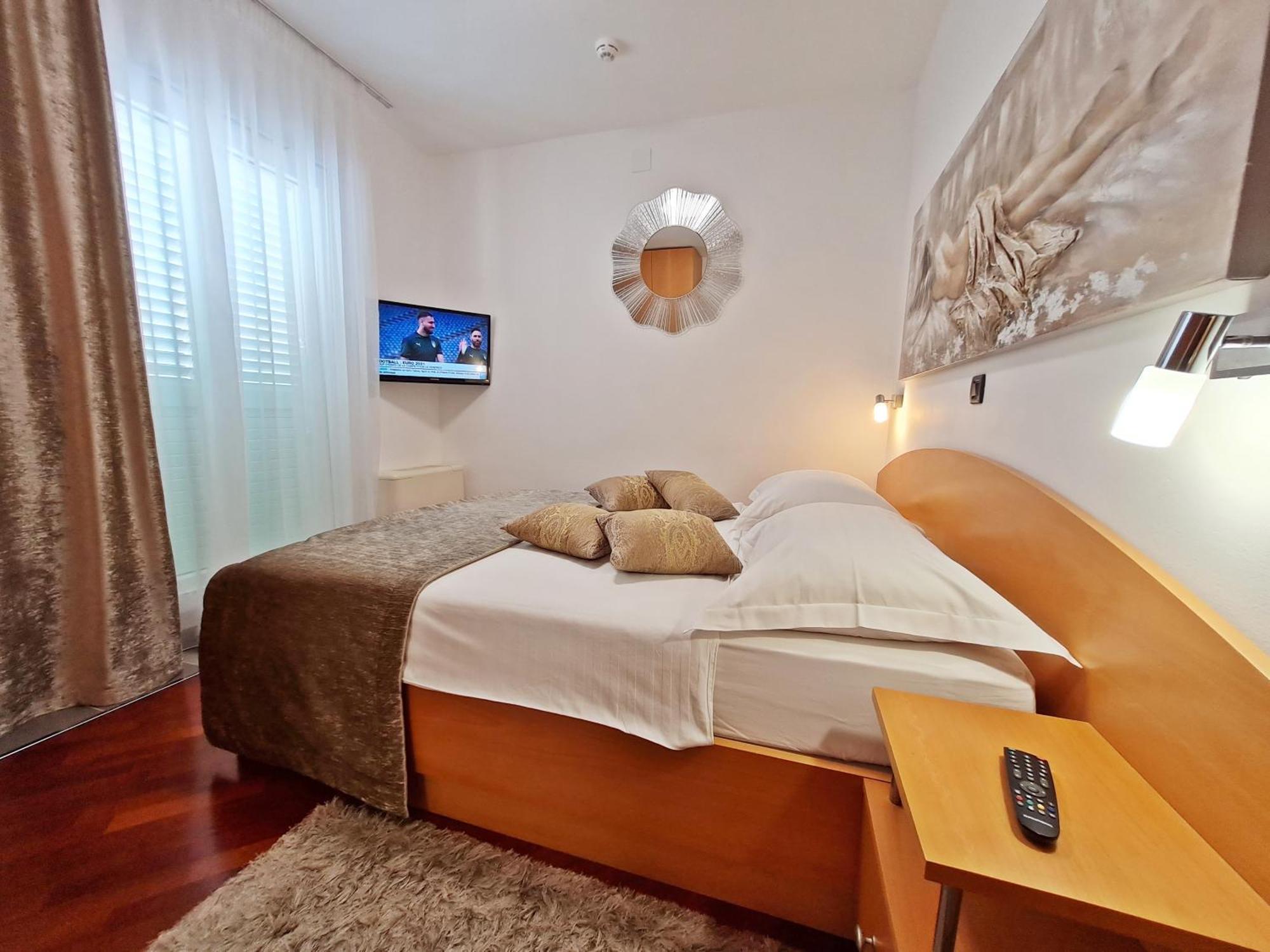 Hotel Sunce Podstrana Rum bild