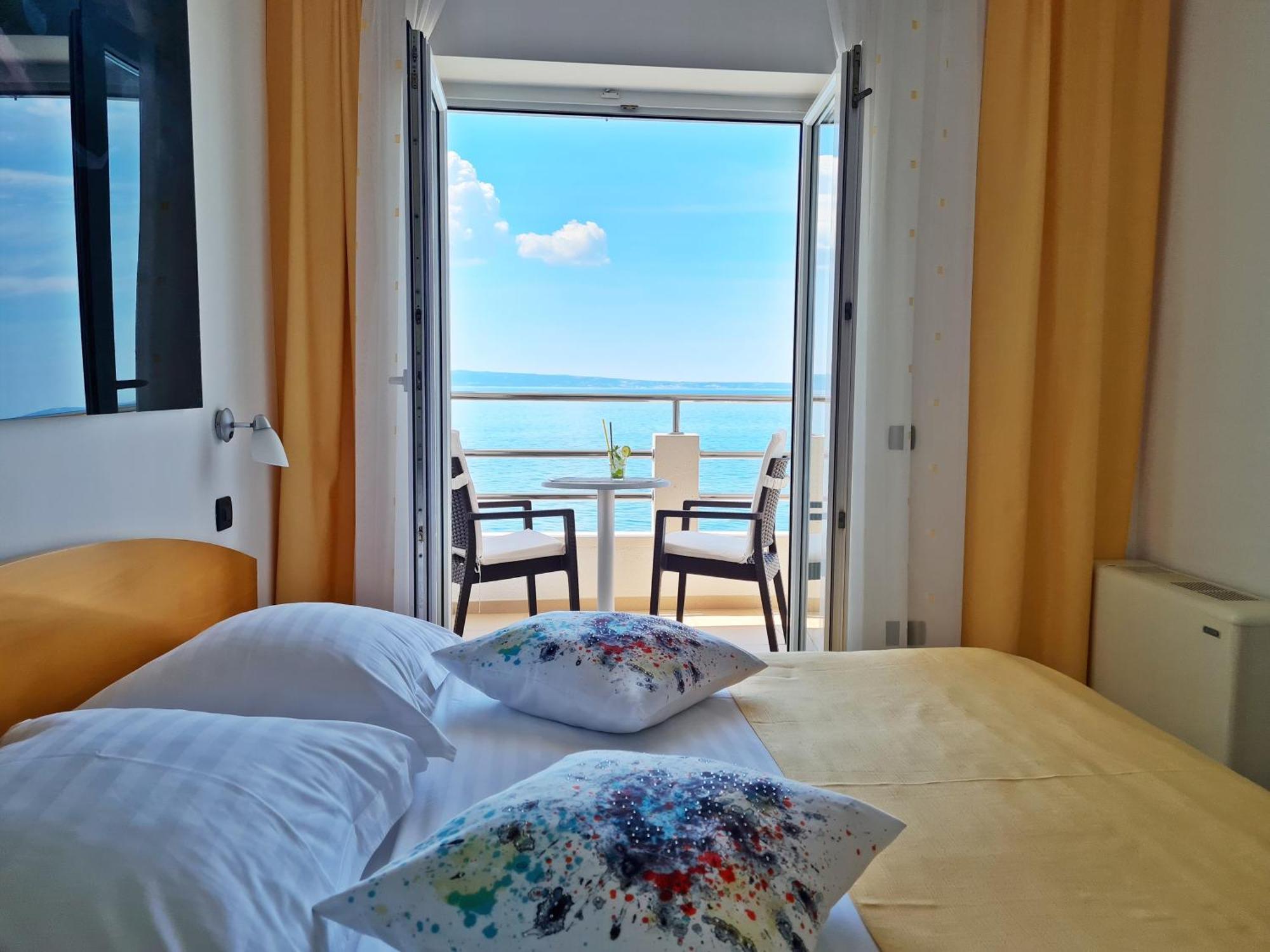 Hotel Sunce Podstrana Rum bild